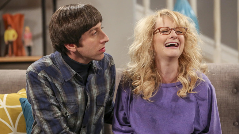 Howard watches Bernadette sob in "The Big Bang Theory"
