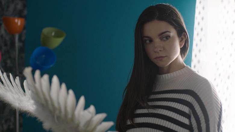 Sienna Shaw looks askance in "Terrifier 2" (2022)