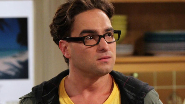 Leonard looking concerned on The Big Bang Theory (2007)