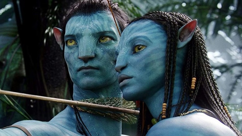 Jake Sully being taught by Neytiri in 