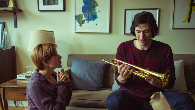 Nicole gifting Charlie a trumpet in Marriage Story (2019)