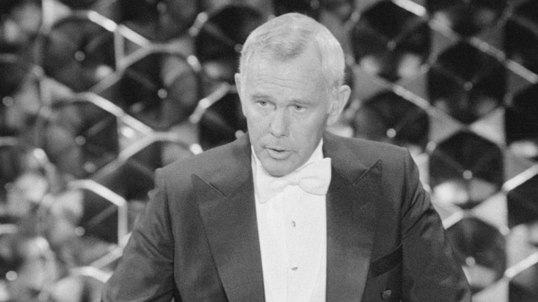 Johnny Carson hosting the 1980 Oscars