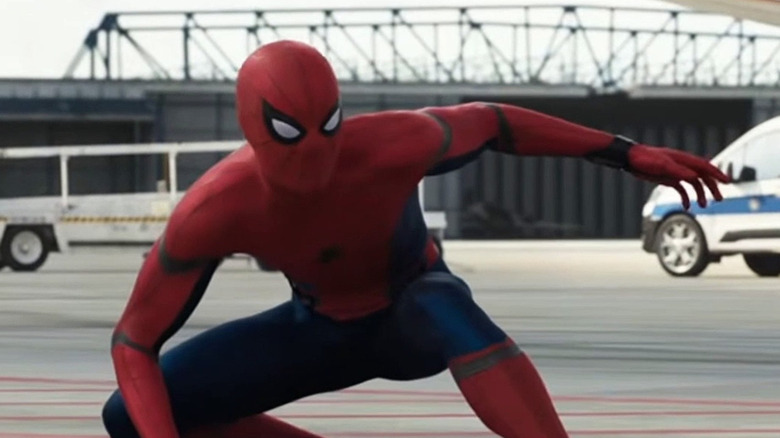 Spider-Man crouching down in Captain America: Civil War (2016)