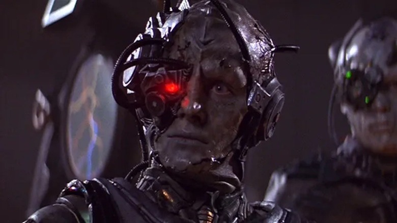 A Borg turns its head in Star Trek: First Contact