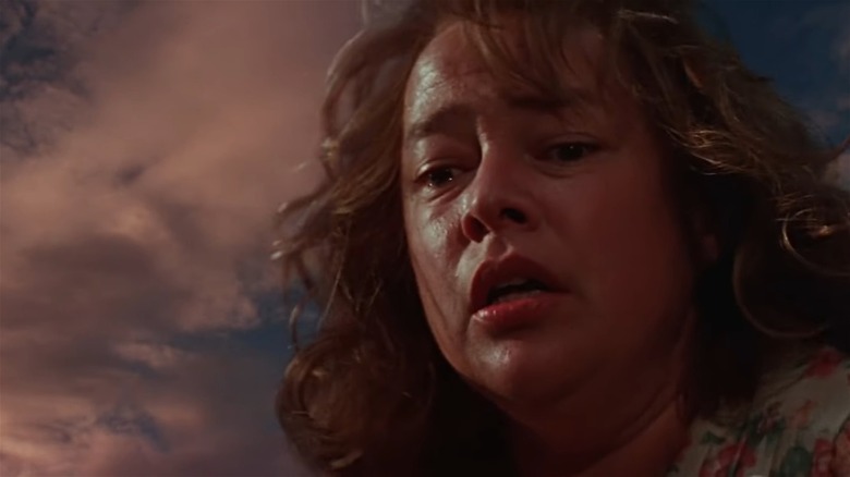 Kathy Bates as Dolores in Dolores Claiborne, lit by an eclipse