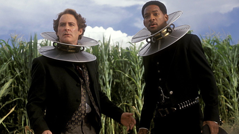 Artemus Gordon and James West caught in a trap in Wild Wild West (1999)