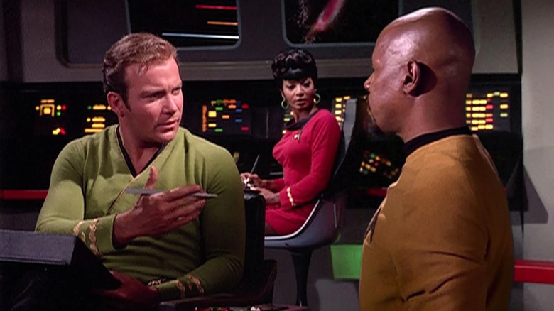 Sisko meets Captain Kirk in Star Trek: Deep Space Nine