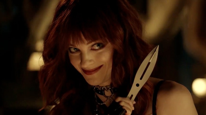 Duela unveiling her knife in Gotham Knights (2023)