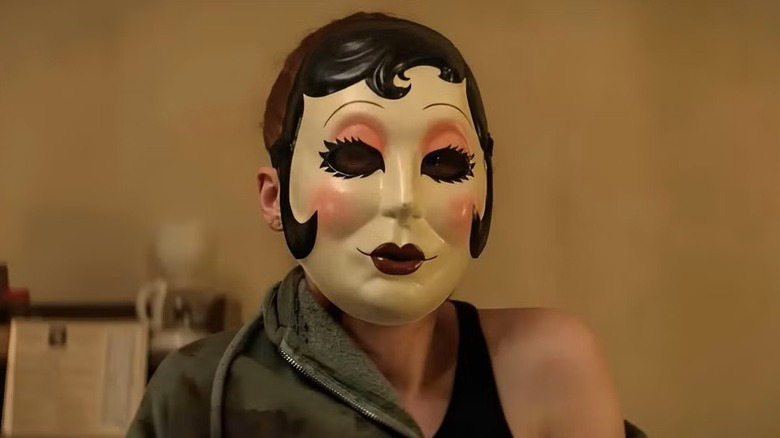 The Pin-Up Girl killer in The Strangers -- Chapter 3 (2026)