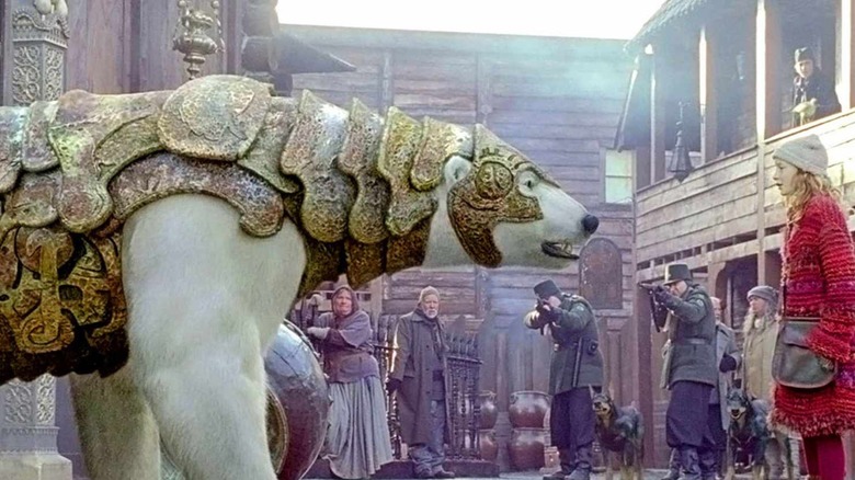 Iorek Byrnison confronting Lyra in The Golden Compass (2007)