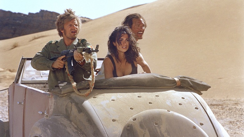 Dirk, Al, and Eva are trapped in a car in Sahara