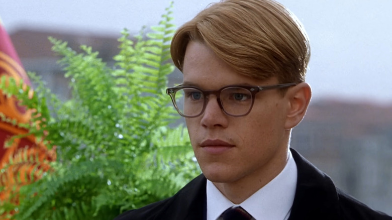 Matt Damon's Tom Ripley wearing glasses in The Talented Mr. Ripley