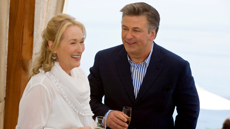 Jane and Jake schmooze in "It's Complicated" (2009)