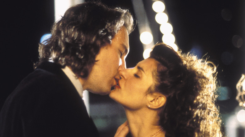 Toula and Ian kissing in "My Big Fat Greek Wedding"