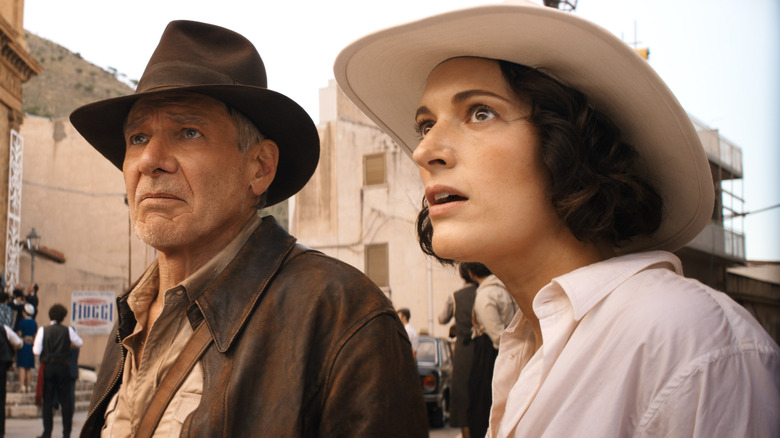 Indiana Jones and Helena on street