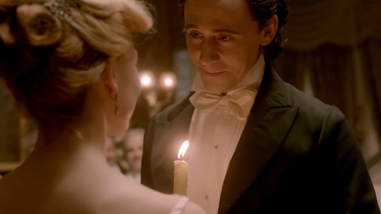 Thomas (Tom Hiddleston) and Edith (Mia Wasikowska)