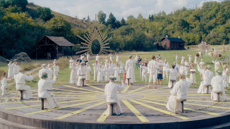 Midsommar cult gathering