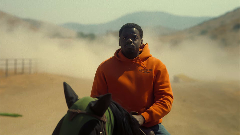 OJ on his horse in the desert in Nope