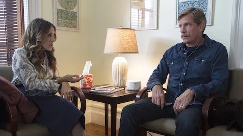 Frances and Robert talk in the waiting room in Divorced