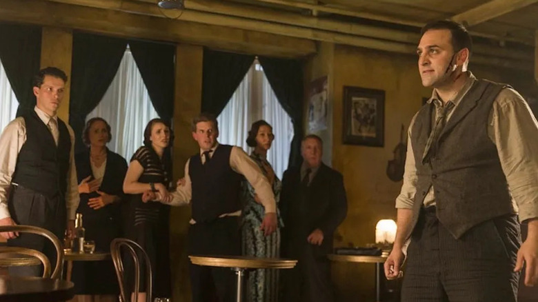 Al Capone starts fight at a bar