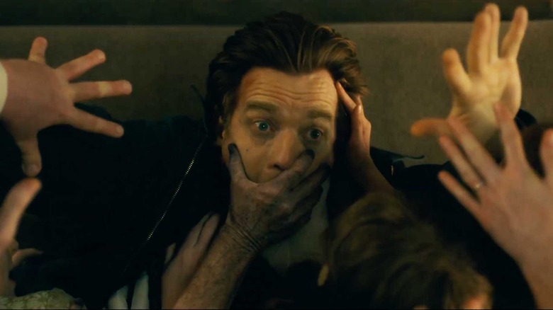 Dan Torrance attacked by hands