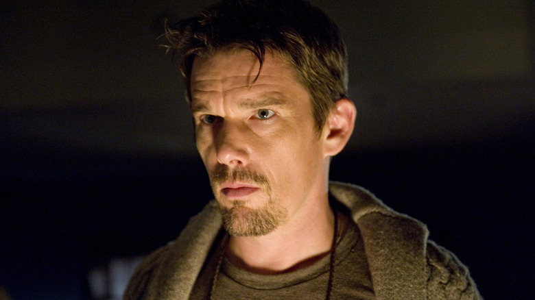 Ellison Oswalt investigates a curse in "Sinister" (2012)