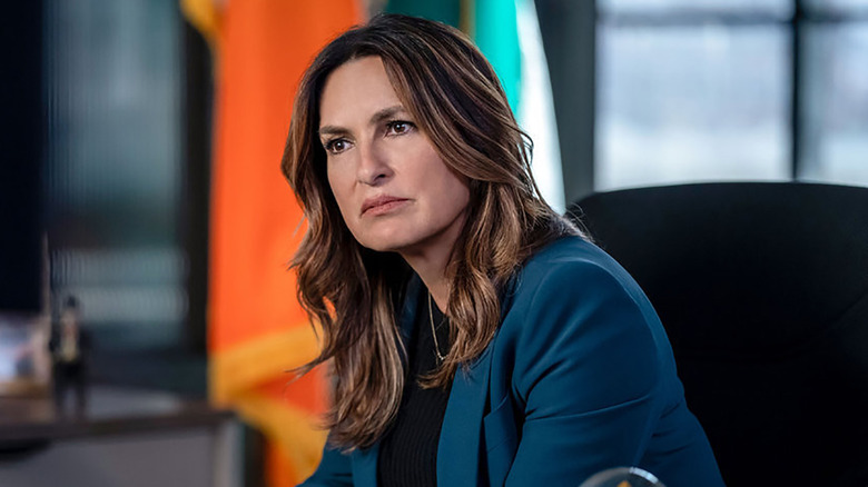 Olivia Benson wearing blue blazer