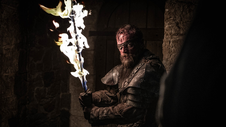 Beric prepares to fight