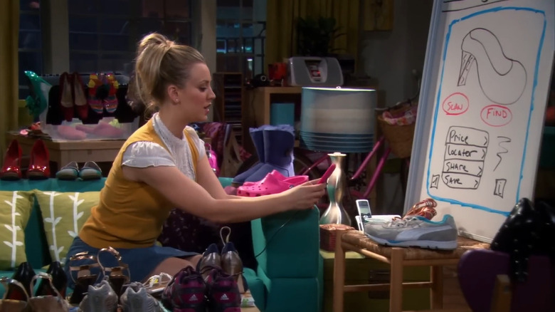 Penny helps Sheldon do inventory in "The Big Bang Theory" (2007-2019)