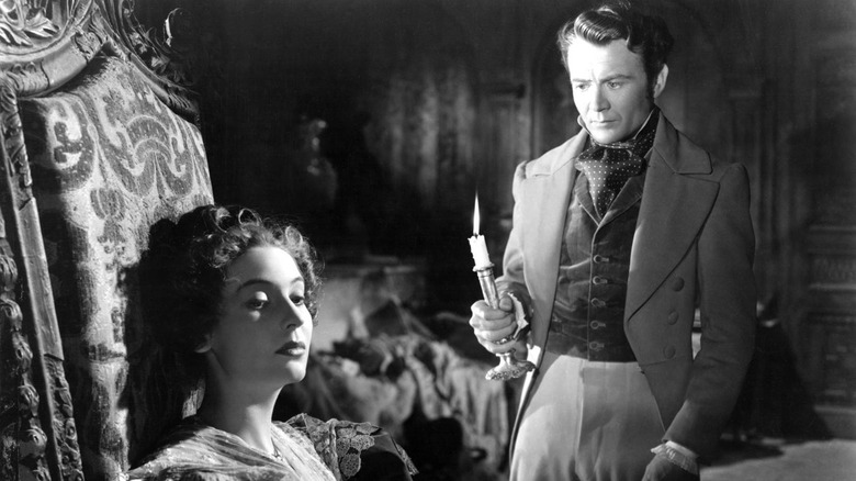 Pip talks to Estella in 'Great Expectations' (1946)