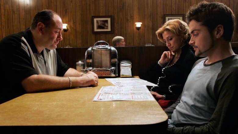 Tony Soprano and his family at a diner on The Sopranos (1999-2007)