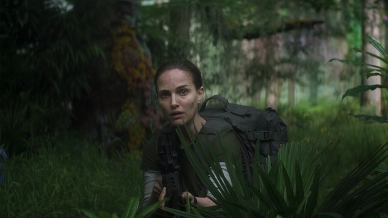 Lena exploring the Shimmer in Annihilation