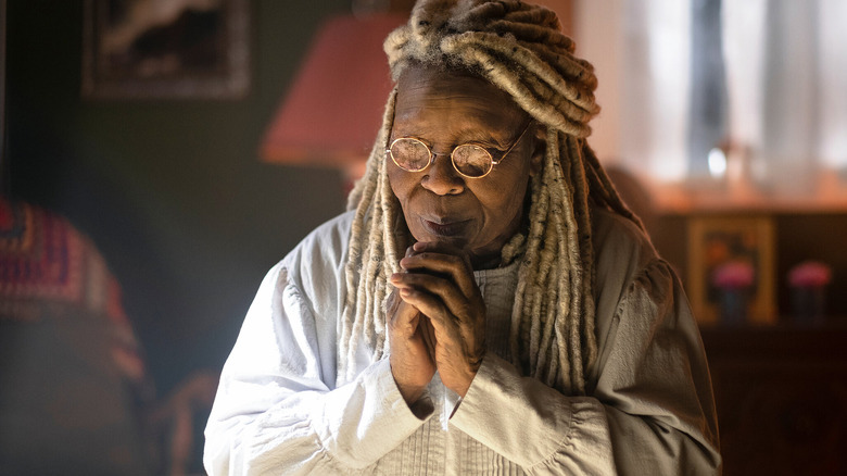 Abigail clasps her hands in The Stand