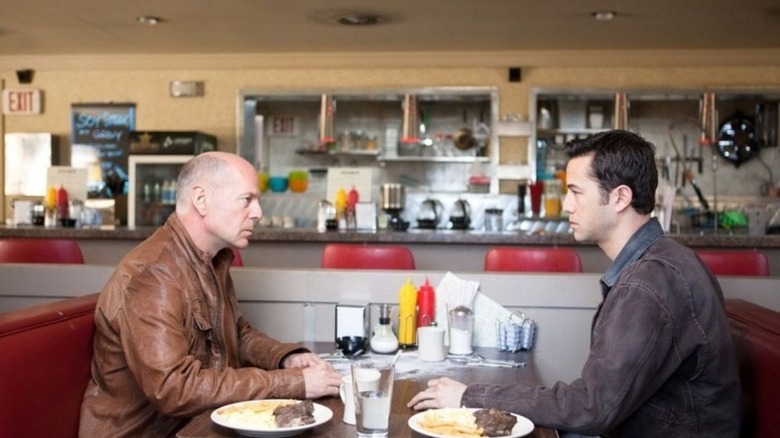 Old Joe and Joe sitting at a diner in "Looper"