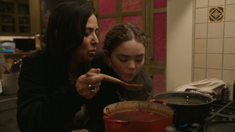 Sam lets Frankie taste some chili from a pot in Better Things.