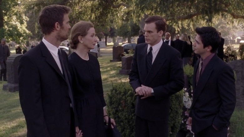 David and Nate discuss matters with their mother at a funeral in Six Feet Under.