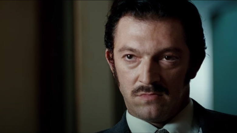 Vincent Cassel staring