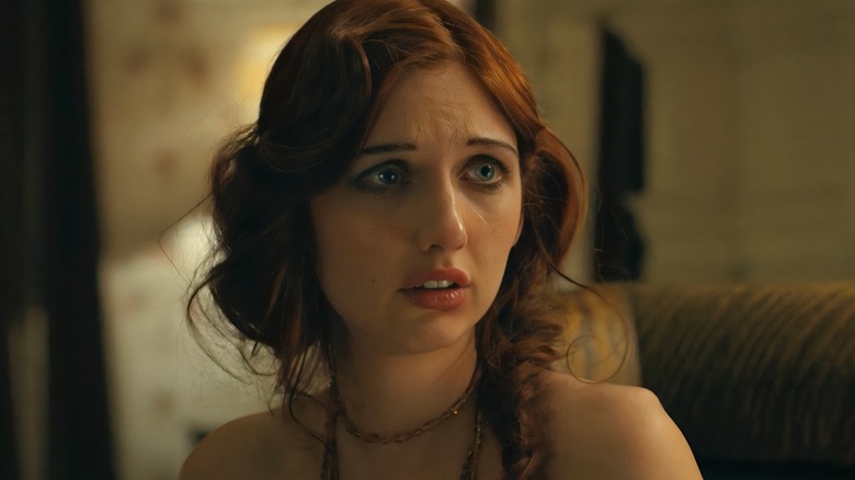 Lindy looking scared in "1923"