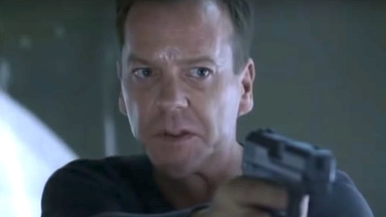 Jack Bauer points a gun