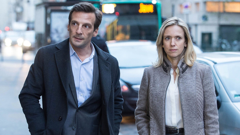 Malotru and Phenomene walk on the street