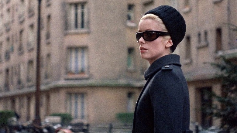 Séverine in sunglasses