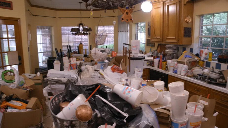 Carmen's dirty kitchen