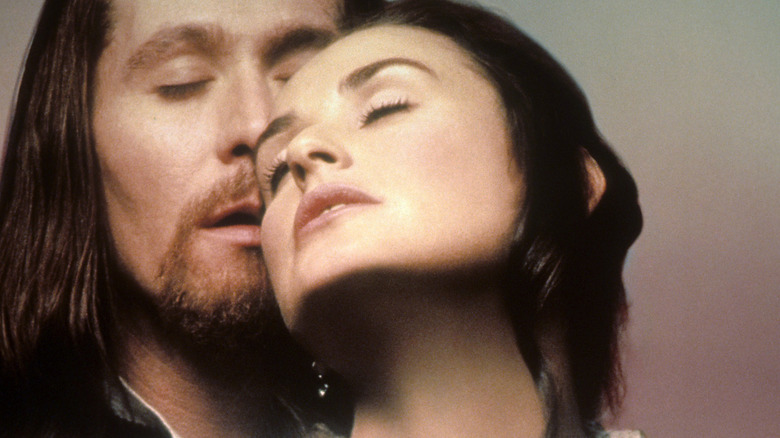 Hester leans back against Arthur in "The Scarlet Letter" (1995)