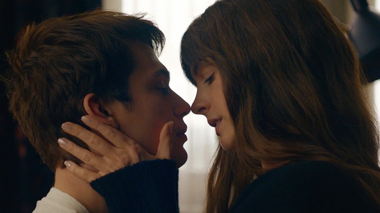 Hayes and Solene about to kiss in The Idea of You (2024)