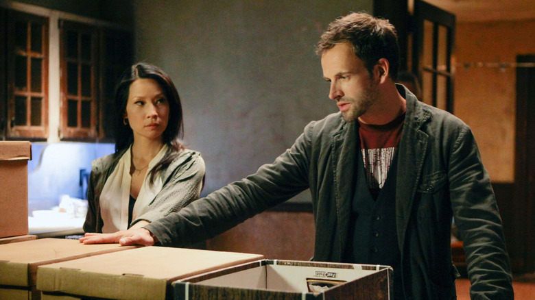 Holmes and Watson confer in "Elementary"