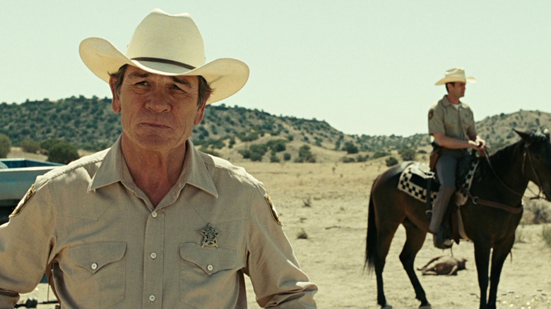Sheriff Bell looking into the distance in No Country for Old Men