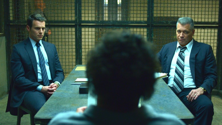Holden Ford and Holt McCallany from "Mindhunter" (2019) interviewing David Berkowitz in prison cell