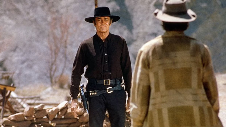 Frank entering a showdown in Once Upon a Time in the West (1968)