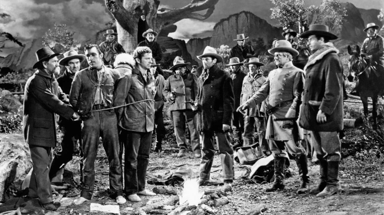 Townsfolk preparing to lynch the accused in The Ox-Bow Incident (1943)