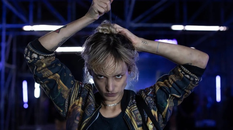 Alexia unleashing her go-to stabbing weapon in "Titane"